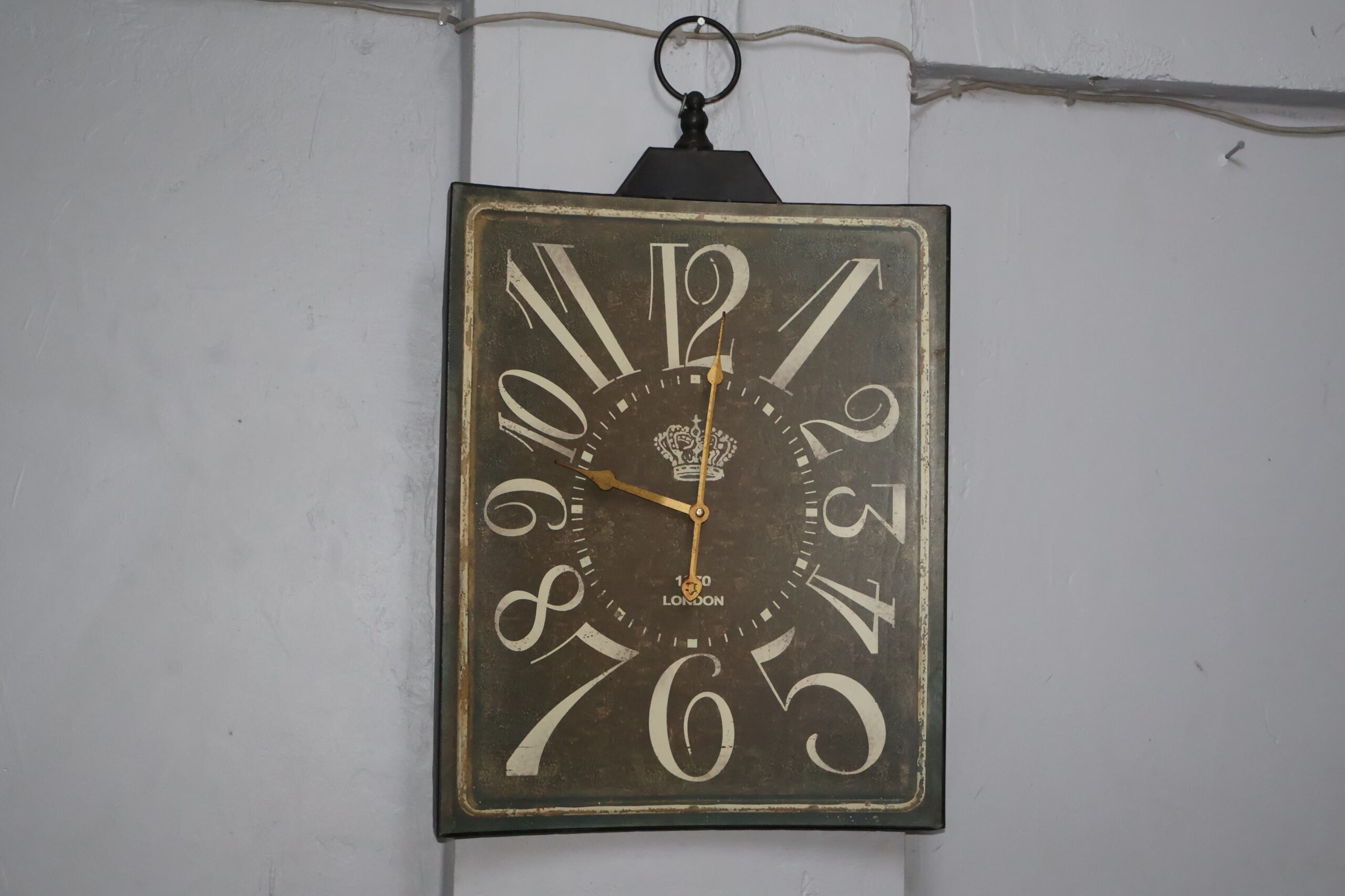 Vintage 27 Inch Rose Metal Wall Clock